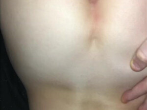 Мой парень любит трахать меня сзади, когда я лежу на животике!