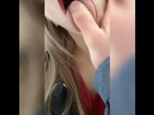 Экстремальный секс на улице зимой с моей сводной сестрой нимфоманкой