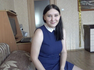 Выебал подругу сестры и по дешевке впарил старую соньку