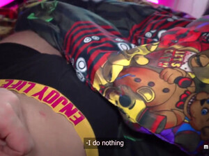 Уговорил сестру на секс по быстрому, и трахнул ока одни дома