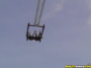 Спортивная милфа подставила пизду под член парня