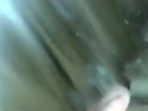 Вторая Половинка посасывает хуец в машине