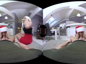 Мама с дочкой потрахались с отцом накануне нового года