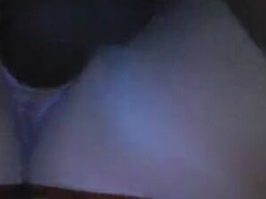 Большой черный член по яйцам глубоко в твоей жене, пока она не сквиртует