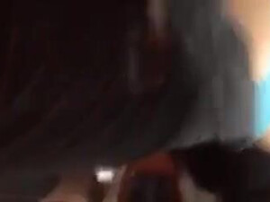 Мама изменяет с большим черным членом в любительском видео