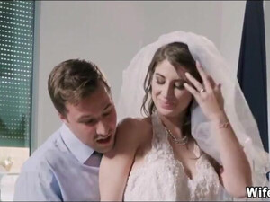 Бывший мужичек чпокнул невесту и спалился перед ее мамой и свидетельницей