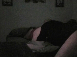 Лысый благоверный на камеру лижет толстой супруге пилотку и сношает её в позе раком