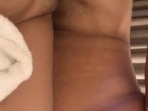 Пацан трахнул бывшую супругу на камеру и кончил ей во мокренькую письку