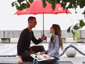 Я не такая, но на секс при первом знакомстве соглашусь!