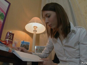 Русская лижет яйца парню после обалденного секса