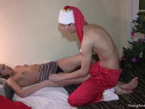 Первый анальный секс во время новогодних каникул