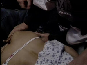 Ненасытную брюнетку жестко дерут во все дыры толпой на улице