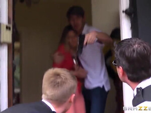 Aletta Ocean стала секс заложницей ненасытного Дэнни