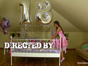 Насильники поздравили тинку с 18-летием жестким групповым сексом