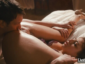 Муж перед сном трахает в анал молодую жену