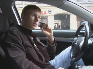 Ебут красивую девушку на глазах ее друга