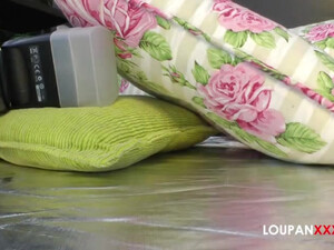 Жопастая латинка сосет член и дает в анал своему любовнику на отдыхе